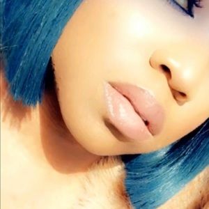 Meet your Posher, Keisha